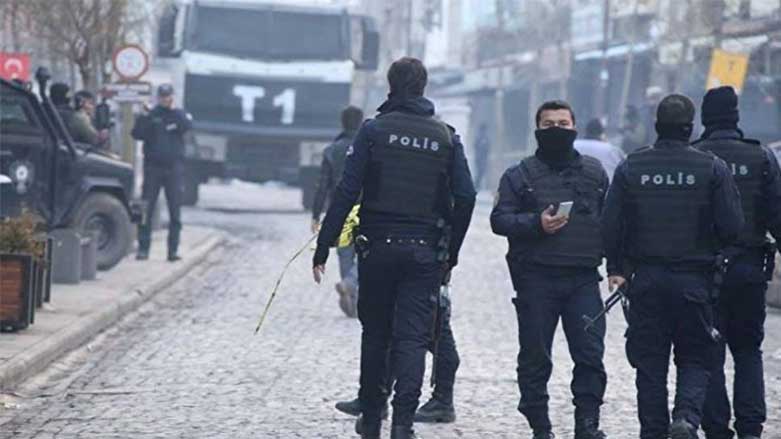 Li Tirkiyê 12 hezar polîs ji kar hatin dûrxistin